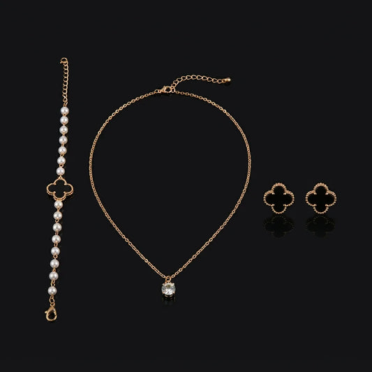 Golden Pearl and Clover Jewelry Set